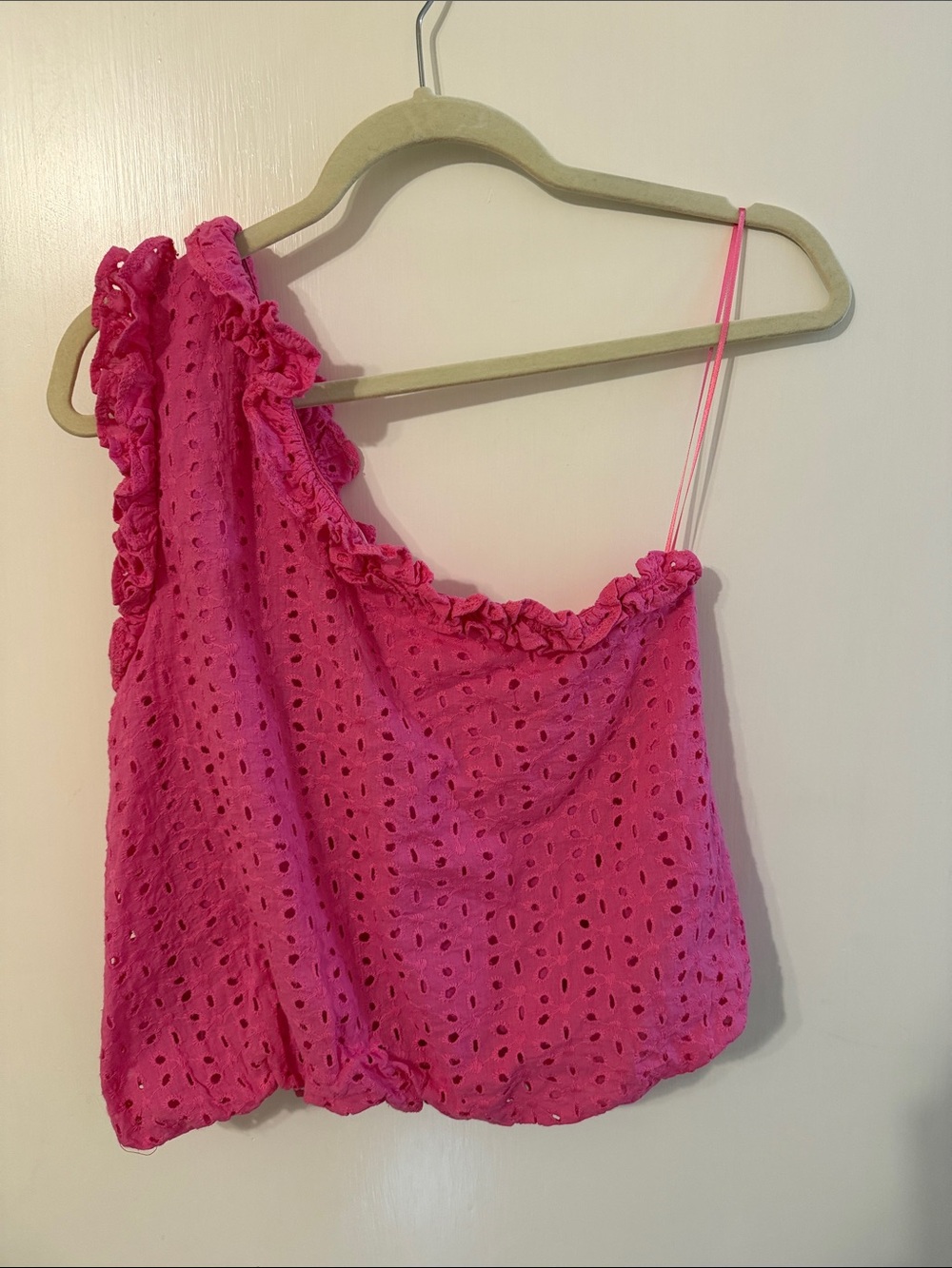 entro Small Hot Pink One-Shoulder Eyelet Bubble Hem Top